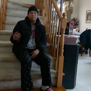 Meet your Posher, Raymond